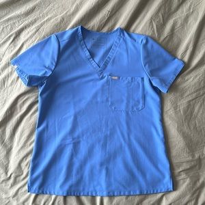FIGs Catarina One Pocket Scrub Top